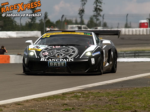 Peter Kox laat zich zien in ADAC GT Masters: "Ik rijd voor zijn titel"